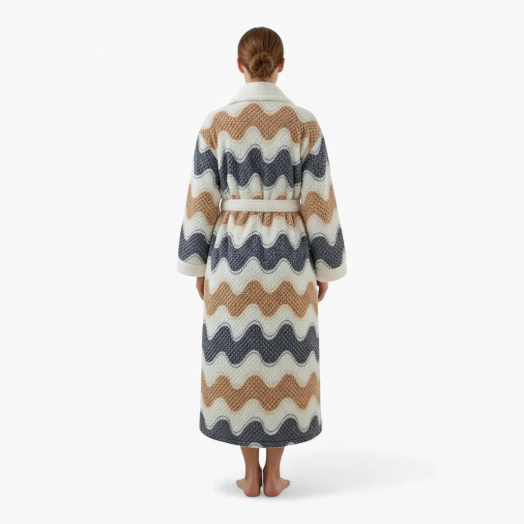 Peignoir Femme Hiver – En Polaire Long à Motifs Ondulés Multicolores — photo 3